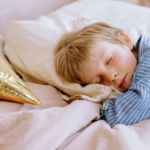 7 GENTLE WAYS ON HOW TO HELP A CHILD WITH BEDTIME ANXIETY